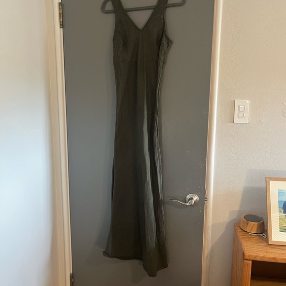 Rowie the label Regina bias cut cupro maxi / midi dress - Picture 4 of 6